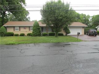 1026 Oakhurst Drive, Slatington Boro, PA 18080