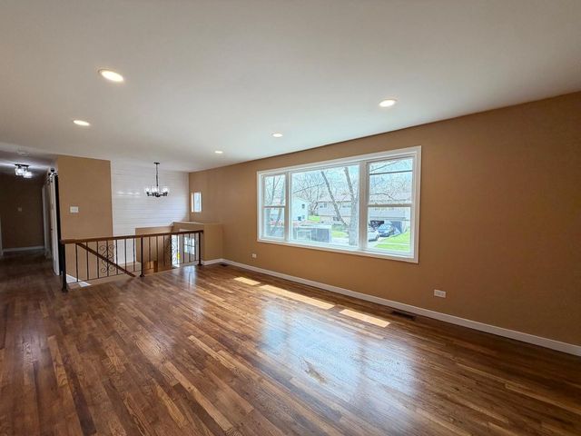 1817 218th Place, Sauk Village, IL 60411