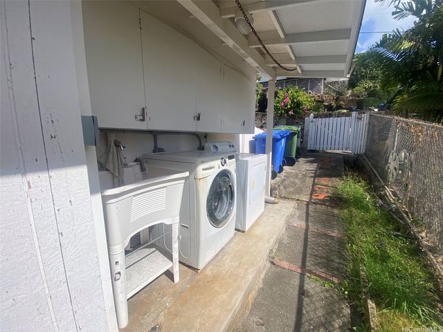 1382 Frank Street BACK, Honolulu, HI 96816