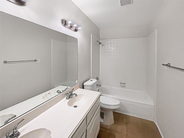 8402 Trail Lake Drive, Rowlett, TX 75088