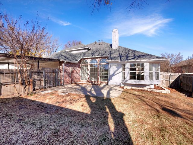 8402 Trail Lake Drive, Rowlett, TX 75088