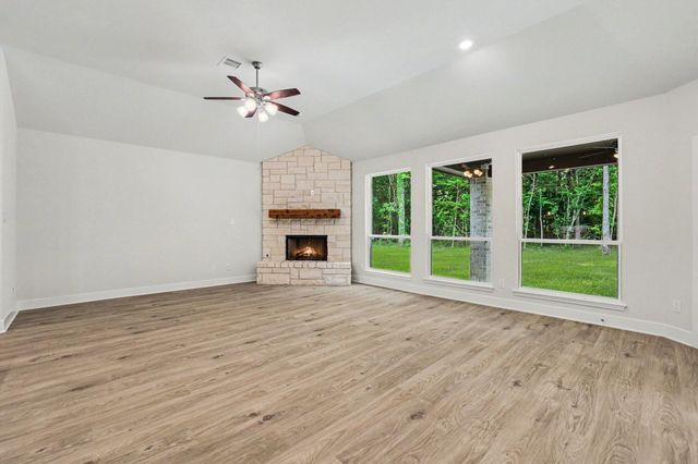 4516 Road 66112, Dayton, TX 77535