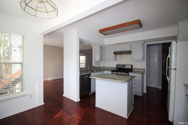 108 Foscoe Lane, Cary, NC 27513