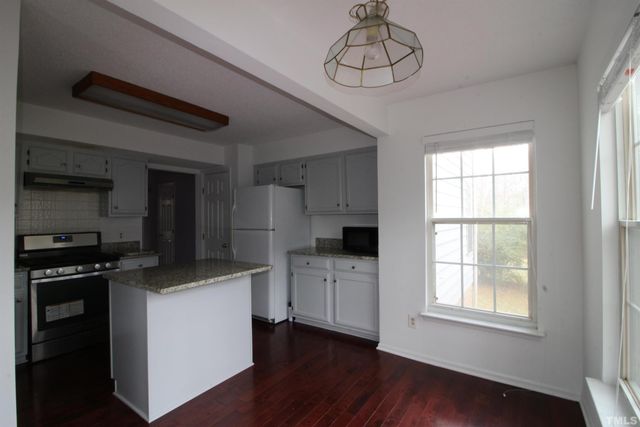 108 Foscoe Lane, Cary, NC 27513