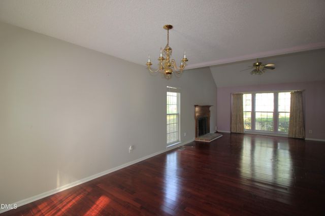 108 Foscoe Lane, Cary, NC 27513