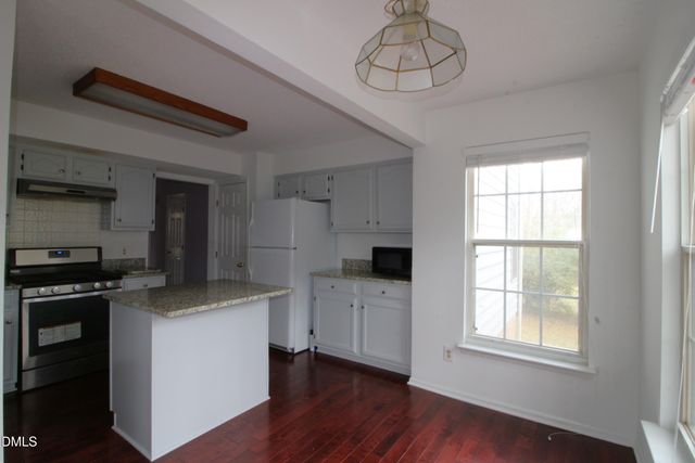108 Foscoe Lane, Cary, NC 27513