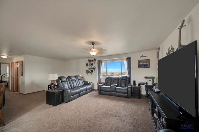 14839 FOX TRAIL, Box Elder, SD 57719