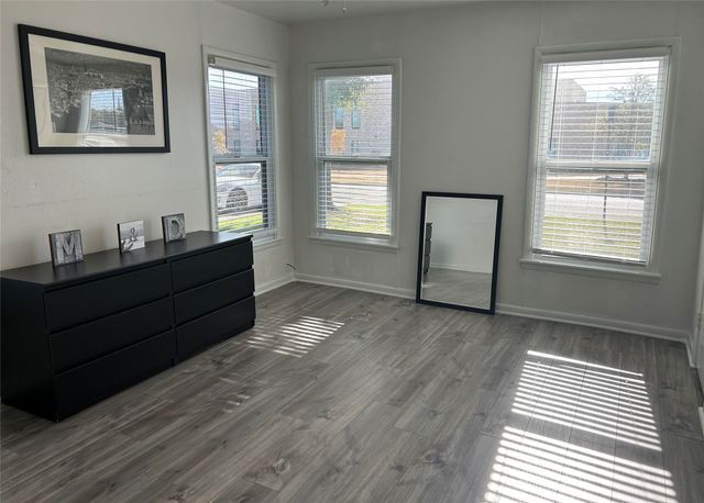 5025 Stephanie Drive, Haltom City, TX 76117