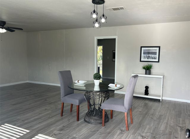 5025 Stephanie Drive, Haltom City, TX 76117