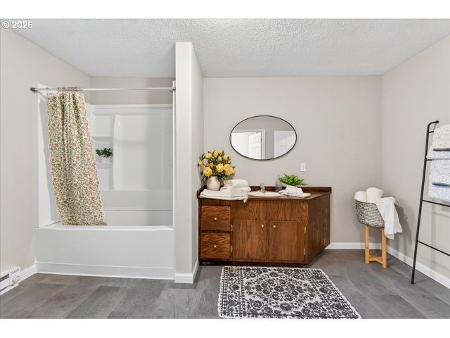 6791 Sw MILL Rd, Gaston, OR 97119