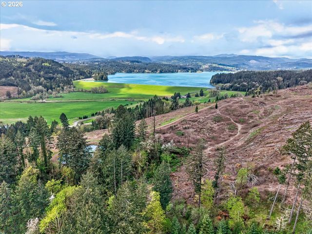 6791 Sw MILL Rd, Gaston, OR 97119
