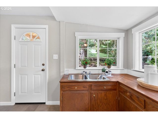 6791 Sw MILL Rd, Gaston, OR 97119