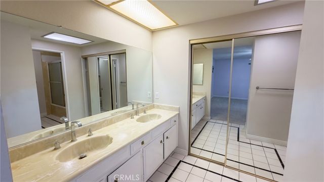 8 Monarch, Irvine, CA 92604