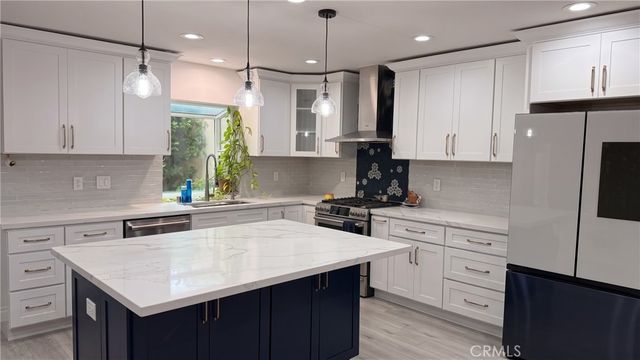 8 Monarch, Irvine, CA 92604