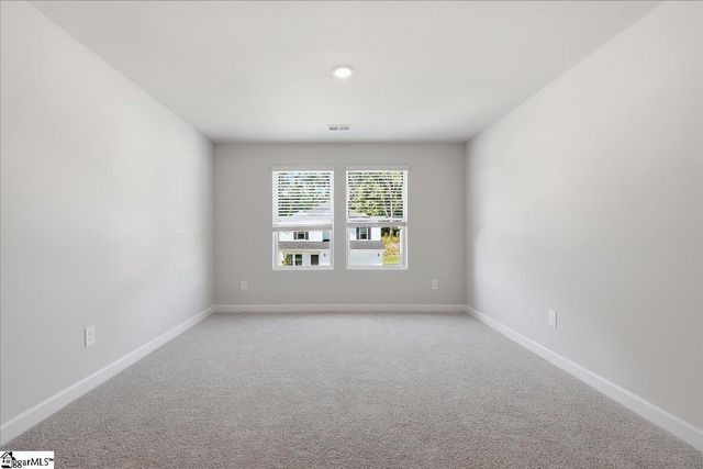 923 Rising Oak Court, Spartanburg, SC 29301