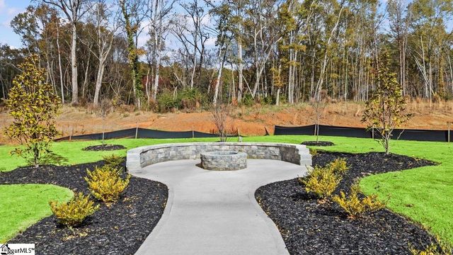 923 Rising Oak Court, Spartanburg, SC 29301