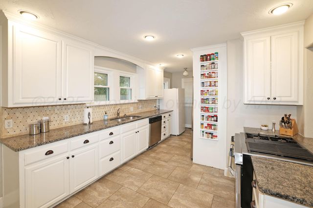 2115 S ONG Street, Amarillo, TX 79109