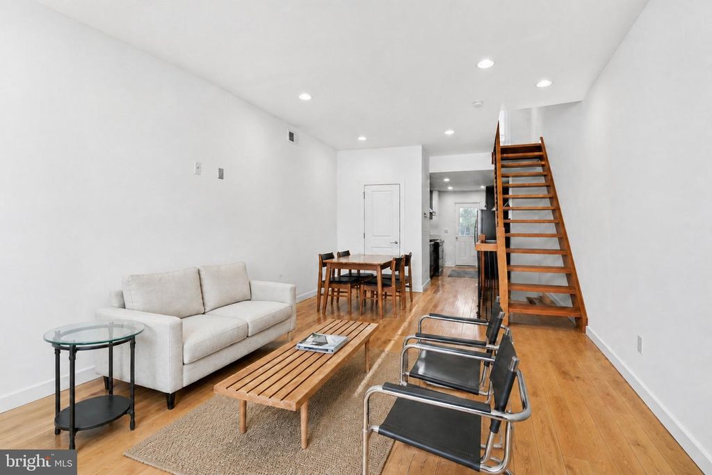 1232 N HOLLYWOOD ST, PHILADELPHIA, PA 19121 — photo 3