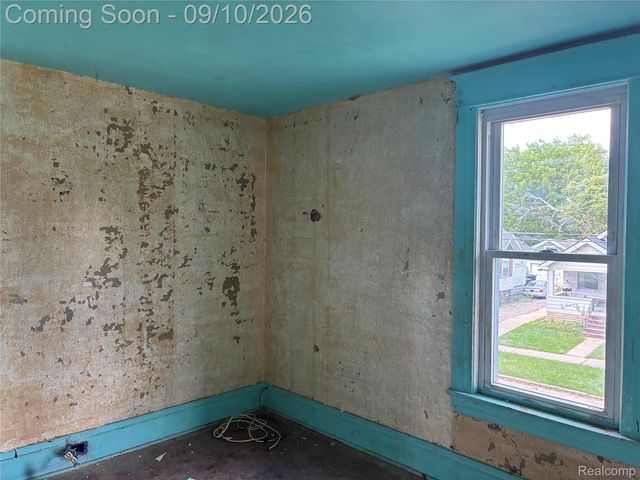 1517 Iowa Avenue, Flint, MI 48506
