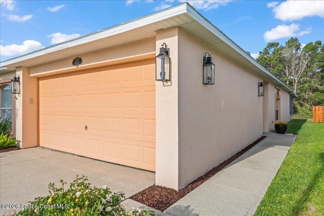 2237 Redwood Circle, Palm Bay, FL 32905