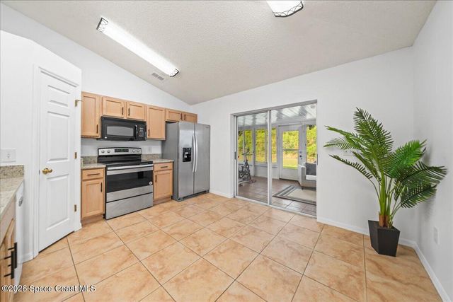 2237 Redwood Circle, Palm Bay, FL 32905