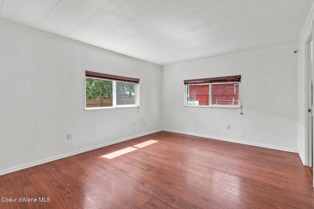 311 N Main St, Kootenai, ID 83840