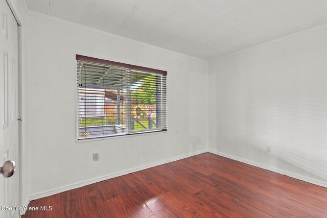 311 N Main St, Kootenai, ID 83840