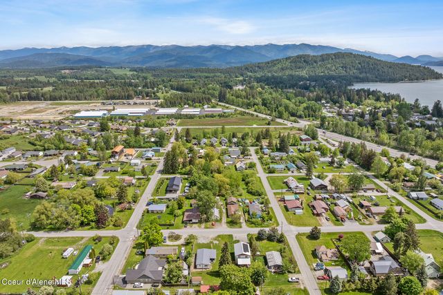 311 N Main St, Kootenai, ID 83840