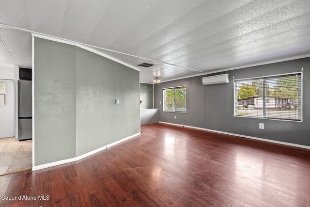 311 N Main St, Kootenai, ID 83840