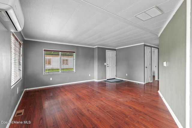 311 N Main St, Kootenai, ID 83840