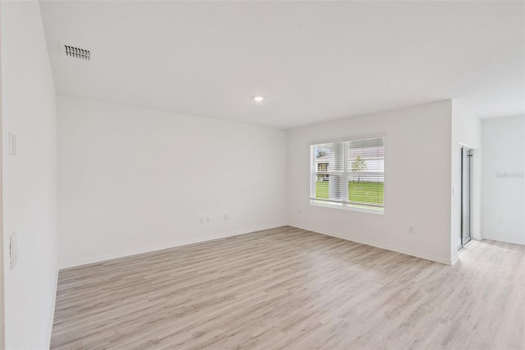 Image 4 of property listing at 3537 RODEN ROAD, Haines City, FL 33844