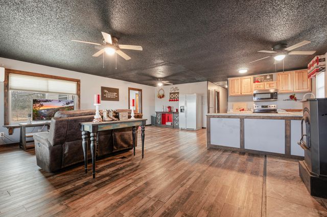 62290 E 280 Road, Grove, OK 74344