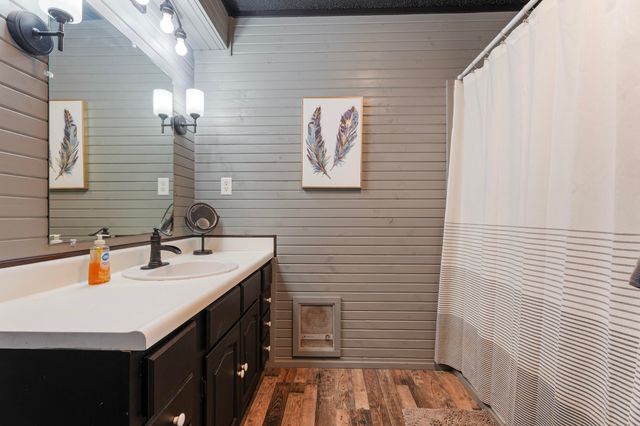 62290 E 280 Road, Grove, OK 74344