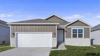 18515 Mary Street, Elkhorn, NE 68022