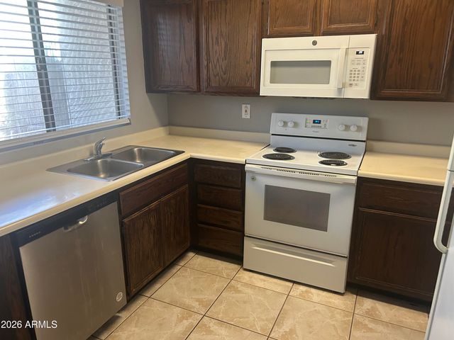 7801 N 44TH Drive 1044, Glendale, AZ 85301