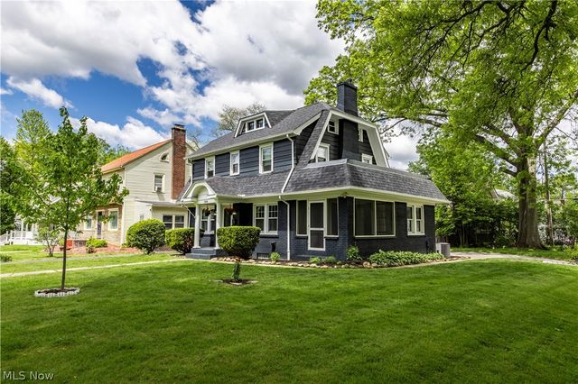 1383 Delia Avenue, Akron, OH 44320