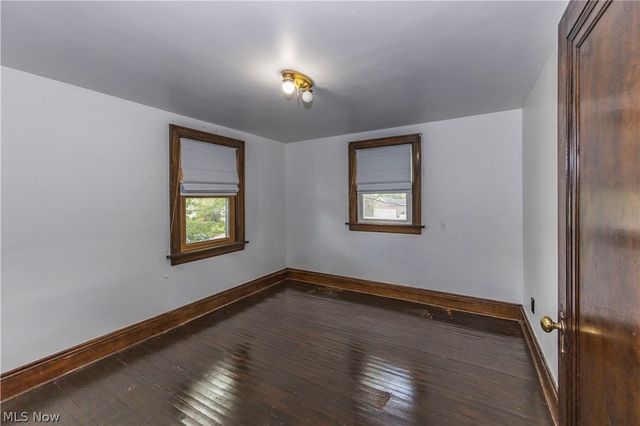1383 Delia Avenue, Akron, OH 44320