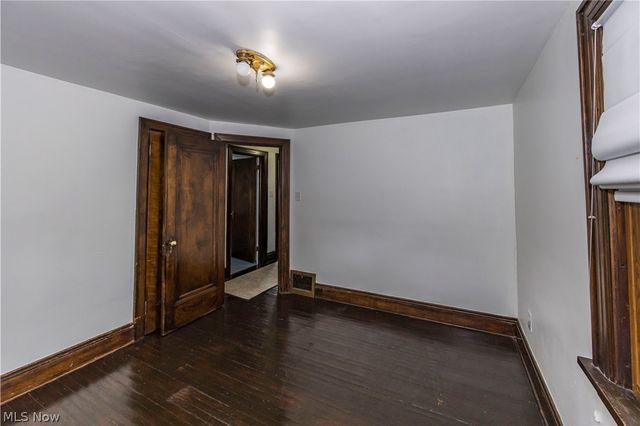 1383 Delia Avenue, Akron, OH 44320