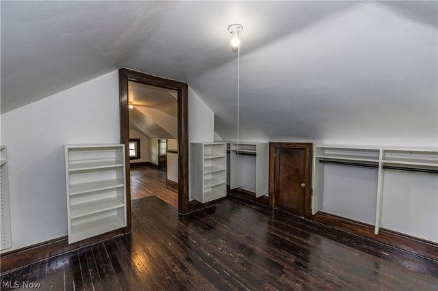 1383 Delia Avenue, Akron, OH 44320