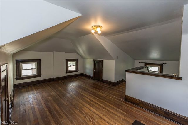 1383 Delia Avenue, Akron, OH 44320