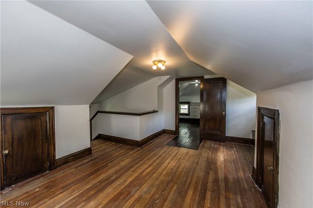 1383 Delia Avenue, Akron, OH 44320