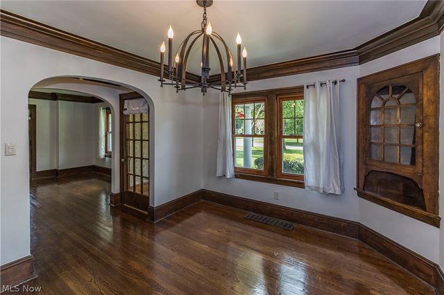 1383 Delia Avenue, Akron, OH 44320