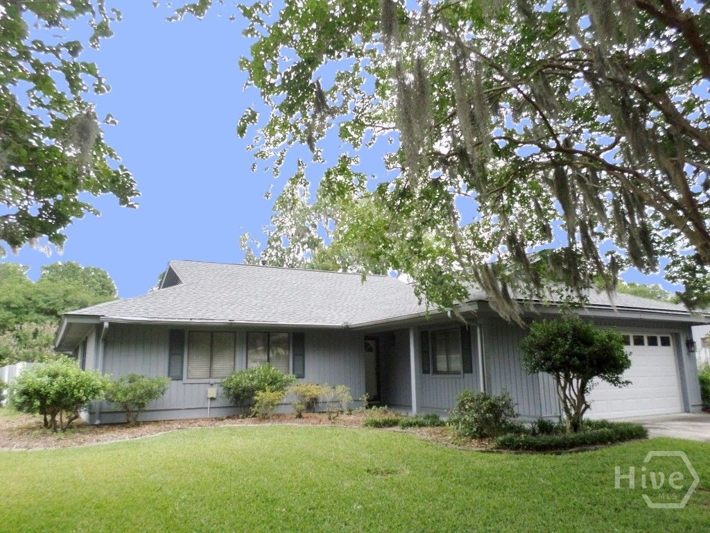 2 Lauren Court, Savannah, GA 31419