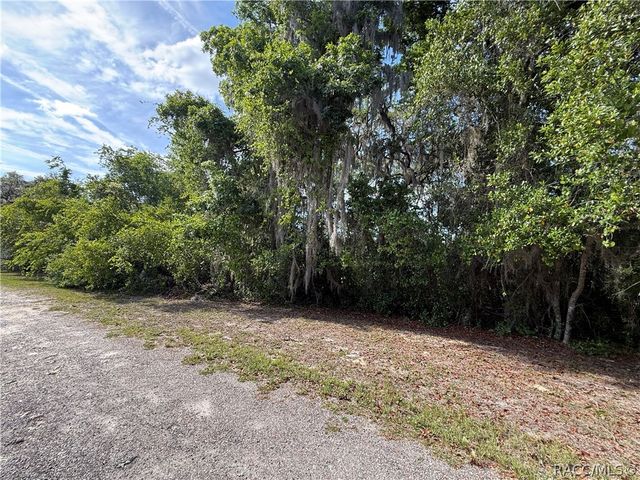 6979 E Grass Court, Inverness, FL 34453