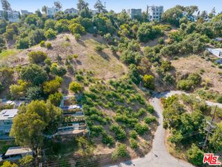 2100 Avon Street, Los Angeles, CA 90026