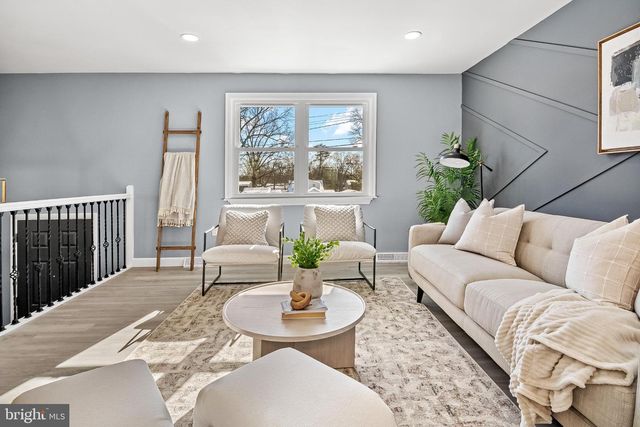 1402 VALLEY CREEK RD, Severn, MD 21144