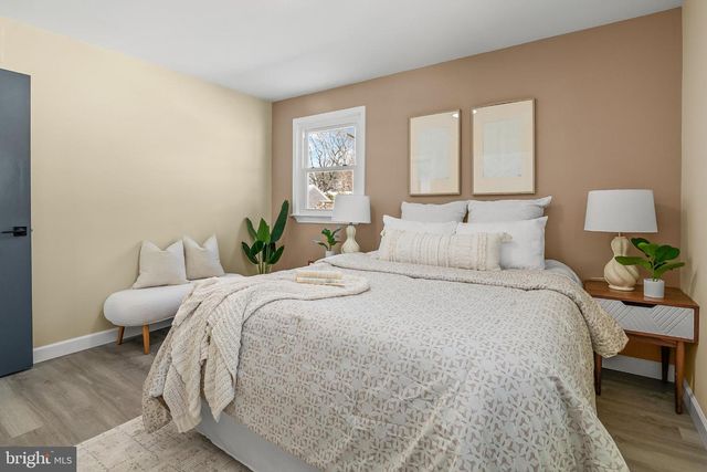 1402 VALLEY CREEK RD, Severn, MD 21144