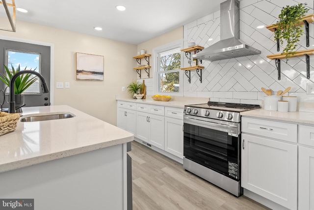 1402 VALLEY CREEK RD, Severn, MD 21144