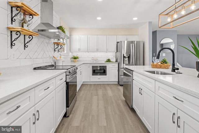 1402 VALLEY CREEK RD, Severn, MD 21144