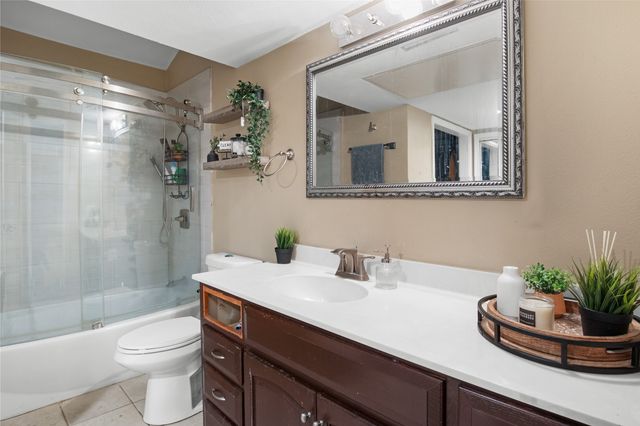 677 Cimarron Trail 677, Irving, TX 75063